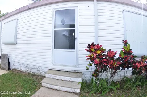 1056 Wren Circle Barefoot Bay FL 32976