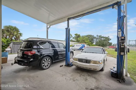 3330 N Courtenay Parkway Merritt Island FL 32953