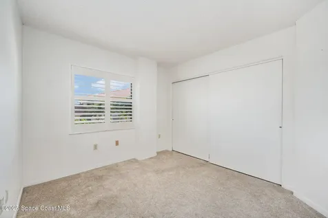18 Marina Isles Boulevard Indian Harbour Beach FL 32937