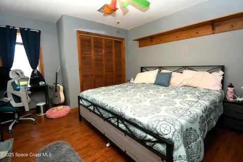 740 Nelda Avenue NE Palm Bay FL 32907