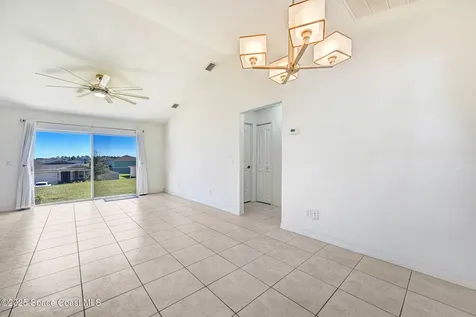 445 Lakeview Avenue Titusville FL 32796
