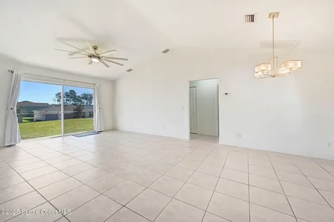445 Lakeview Avenue Titusville FL 32796