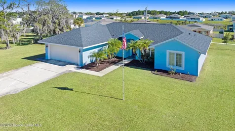 445 Lakeview Avenue Titusville FL 32796