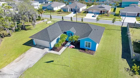 445 Lakeview Avenue Titusville FL 32796