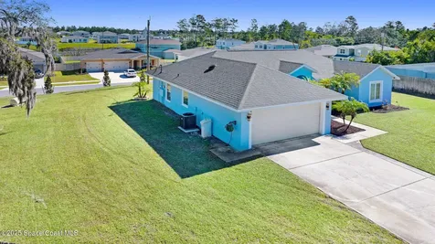 445 Lakeview Avenue Titusville FL 32796