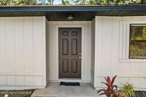 1372 Sagola Street SE Palm Bay FL 32909