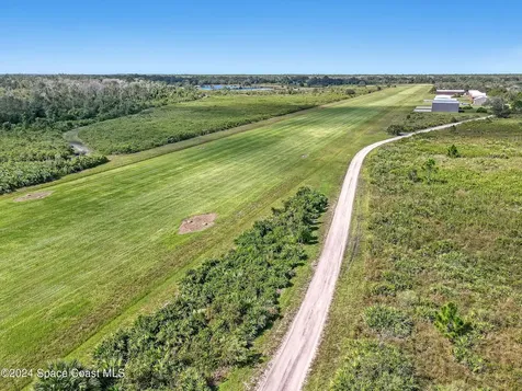 32801 Us Highway 441 N Okeechobee FL 34972