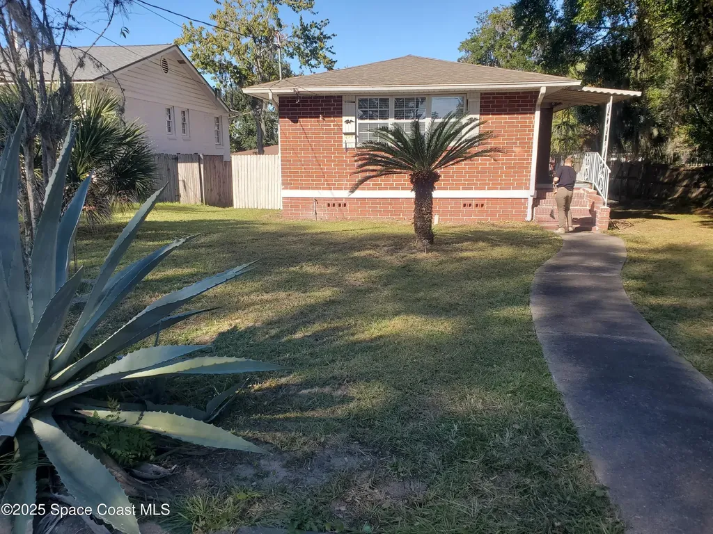 219 W 67th Street W Jacksonville FL 32208