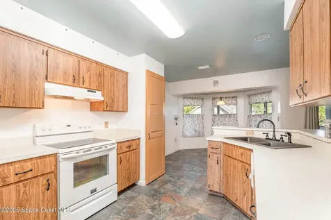 1211 Medina Avenue NW Palm Bay FL 32907