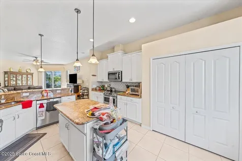 1921 Thornwood Drive SE Palm Bay FL 32909