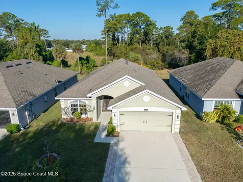329 Macon Drive Titusville FL 32780