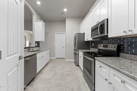565 Rembrandt Street SE Palm Bay FL 32909