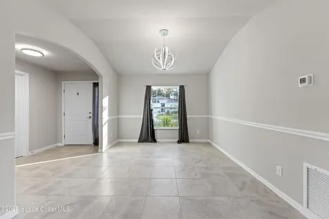 565 Rembrandt Street SE Palm Bay FL 32909