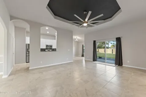 565 Rembrandt Street SE Palm Bay FL 32909