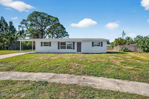 56 1st Court SW Vero Beach FL 32962