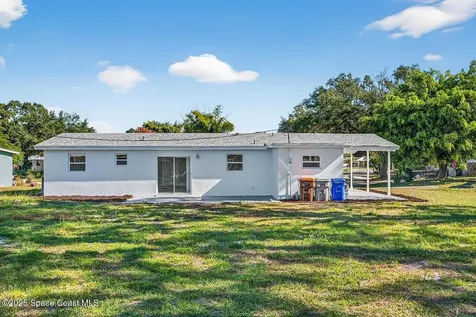 56 1st Court SW Vero Beach FL 32962