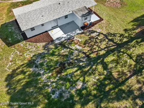 56 1st Court SW Vero Beach FL 32962