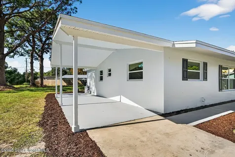 56 1st Court SW Vero Beach FL 32962