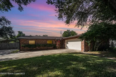 1650 W Carriage Drive Titusville FL 32796