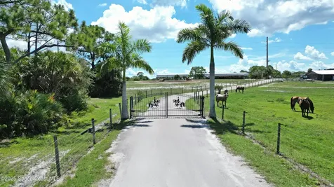 4850 Old Dixie Highway Grant-valkaria FL 32949