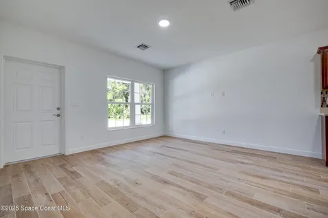 1129 Braddock Avenue SE Palm Bay FL 32909