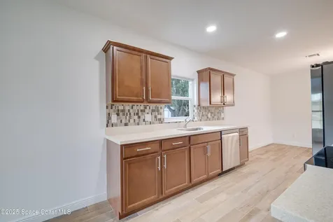 1129 Braddock Avenue SE Palm Bay FL 32909