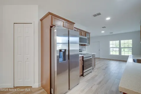 1129 Braddock Avenue SE Palm Bay FL 32909