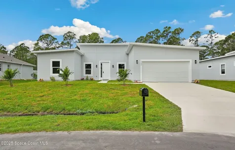 746 Harriet Avenue SW Palm Bay FL 32908