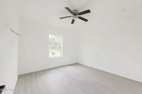746 Harriet Avenue SW Palm Bay FL 32908