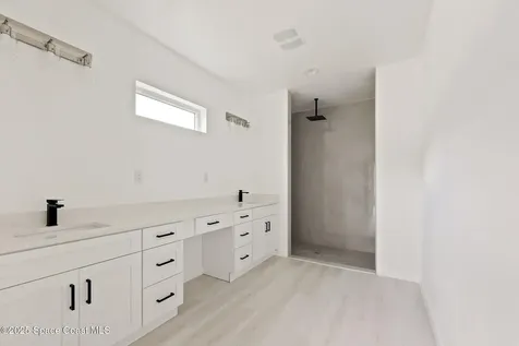 746 Harriet Avenue SW Palm Bay FL 32908