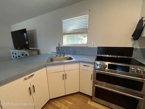 53 Vip Island Grant-valkaria FL 32949