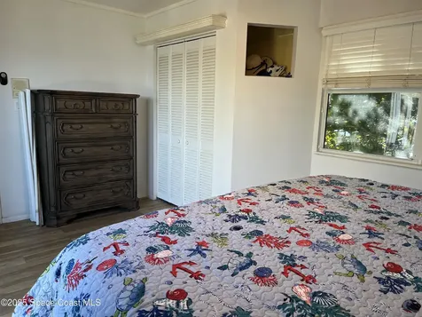 53 Vip Island Grant-valkaria FL 32949