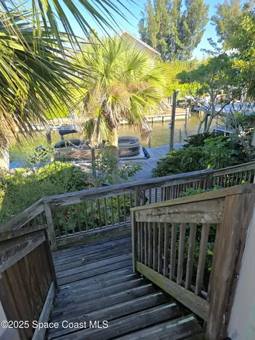 53 Vip Island Grant-valkaria FL 32949