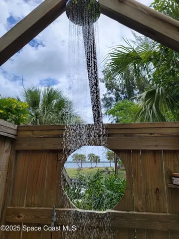 53 Vip Island Grant-valkaria FL 32949
