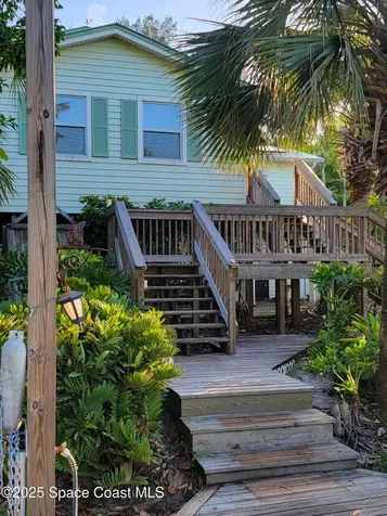 53 Vip Island Grant-valkaria FL 32949