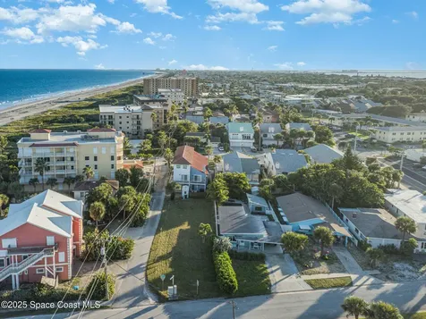609 Madison Avenue Cape Canaveral FL 32920