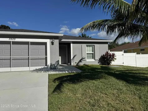 3925 SW Laffite Street Port St. Lucie FL 34953