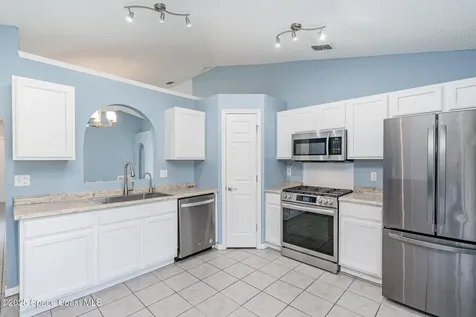 2188 Redwood Circle NE Palm Bay FL 32905