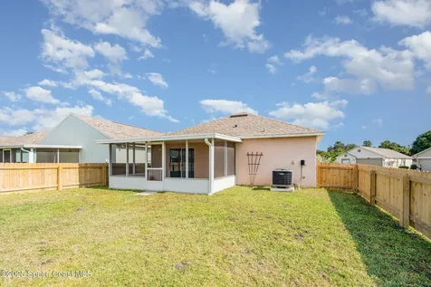 2188 Redwood Circle NE Palm Bay FL 32905
