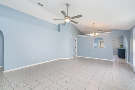 2188 Redwood Circle NE Palm Bay FL 32905