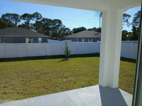 1560 Gardenton Street NW Palm Bay FL 32907