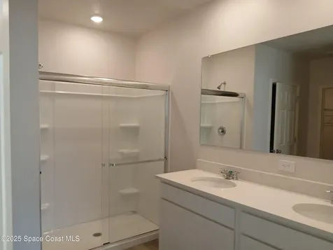 1560 Gardenton Street NW Palm Bay FL 32907