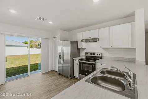 511 Trumpet Street SW Palm Bay FL 32908