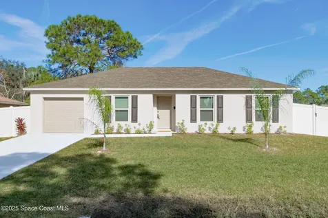 511 Trumpet Street SW Palm Bay FL 32908