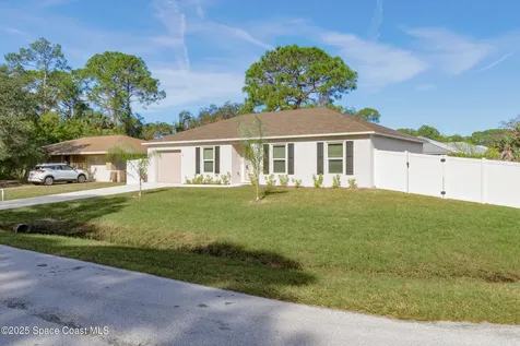 511 Trumpet Street SW Palm Bay FL 32908