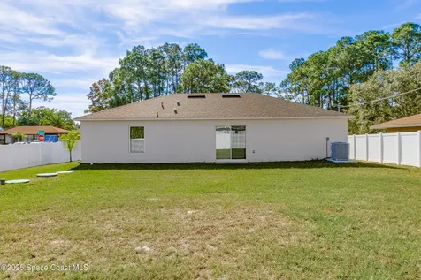 511 Trumpet Street SW Palm Bay FL 32908