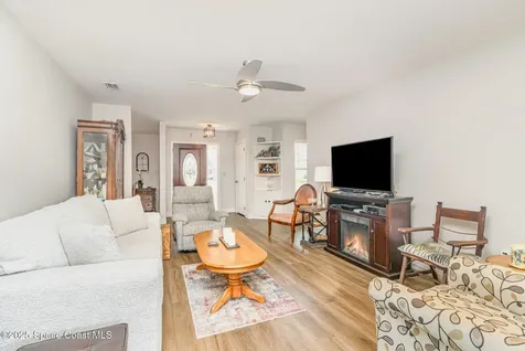 1332 Pilgrim Avenue Melbourne FL 32940