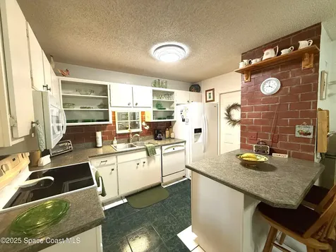 2313 Manor Drive NE Palm Bay FL 32905