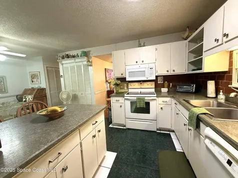 2313 Manor Drive NE Palm Bay FL 32905
