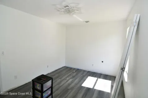 514 Hobart Avenue NW Palm Bay FL 32907
